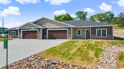 W7674 Castle Mound, Holland, WI 54636