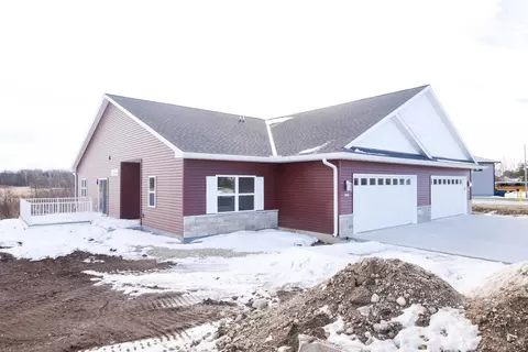 1322 Kettle, Kewaskum, WI 53040