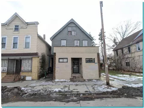 2417 W Greenfield #2419, Milwaukee, WI 53204