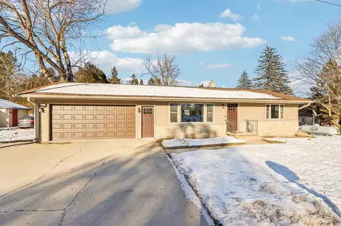 w1083 Lake Drive, Auburn, WI 53010