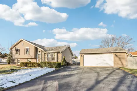 730 E Mackinac, Oak Creek, WI 53154
