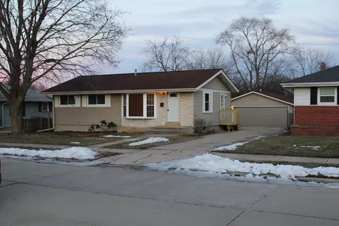 5609 55th, Kenosha, WI 53144