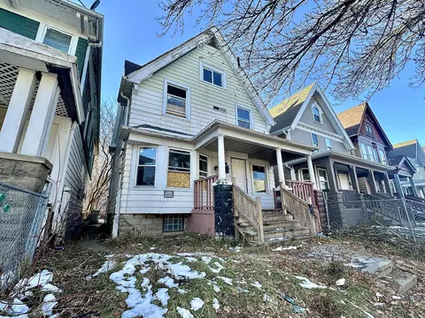 1515 N 38th, Milwaukee, WI 53208