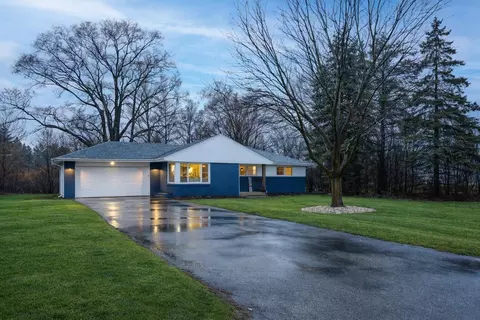 3885 N 144th, Brookfield, WI 53005