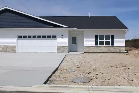920 Drumlin UNIT 2, Kewaskum, WI 53040