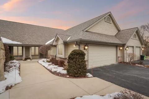 n14w30154 High Rdg, Delafield, WI 53072