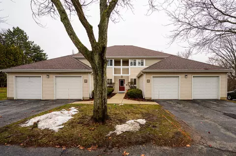 801 W Puetz, Oak Creek, WI 53154