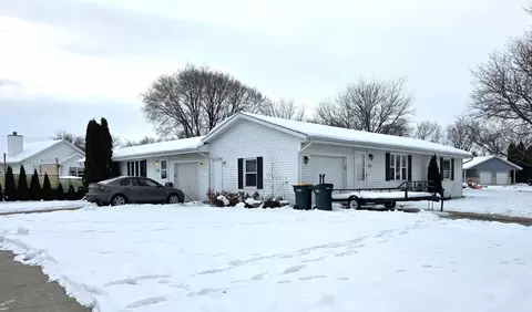 1508 Endl #501 NADIG CT, Fort Atkinson, WI 53538