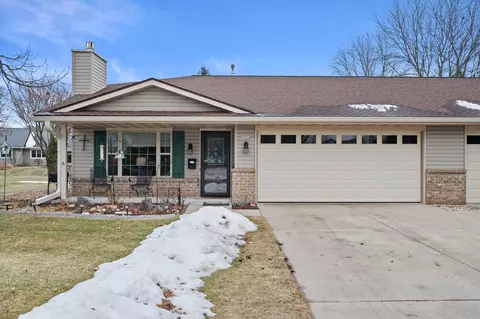1624 Garden, West Bend, WI 53095