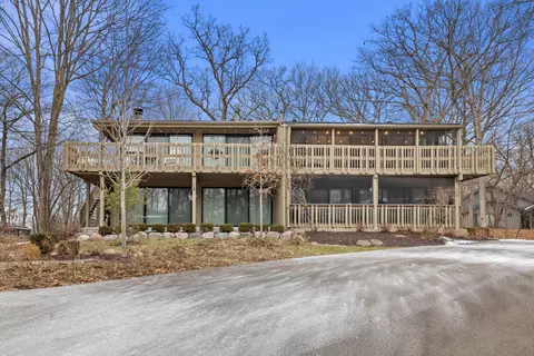 521 Bristol Oak #D, Fontana, WI 53125