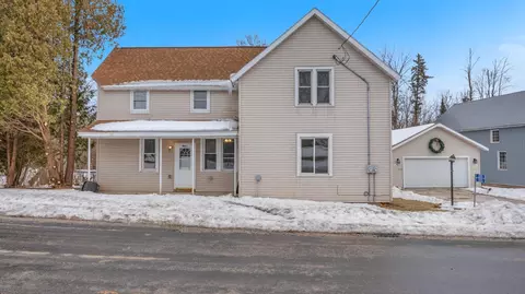 13113 Pioneer #13115, Meeme, WI 53063