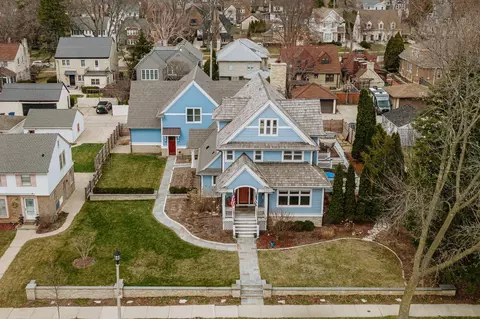 802 E Silver Spg, Whitefish Bay, WI 53217