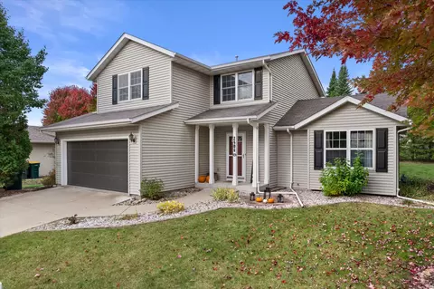 2606 Park Frst, West Bend, WI 53090