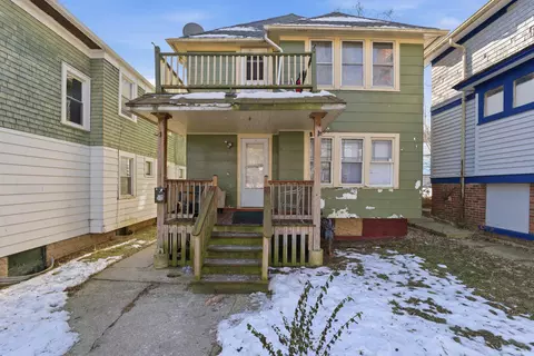 215 E Chambers, Milwaukee, WI 53212