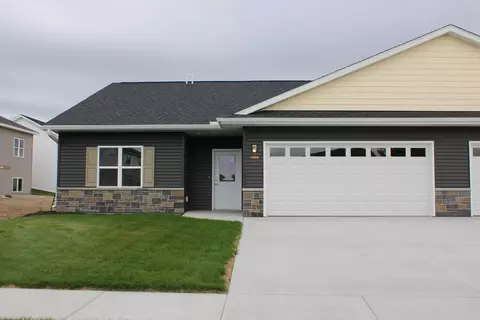 1352 Kettle UNIT 2, Kewaskum, WI 53040