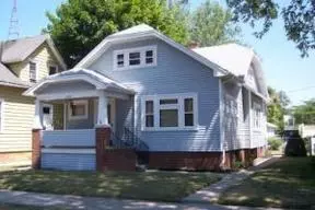 2107 Superior, Racine, WI 53402