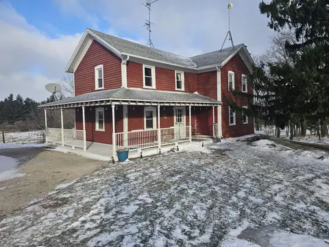 w4568 County Road F, Lyndon, WI 53093