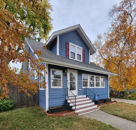 1614 74th, Kenosha, WI 53143