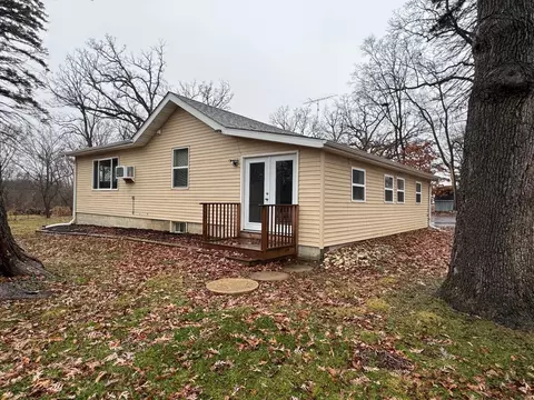 1123 River, Burlington, WI 53105