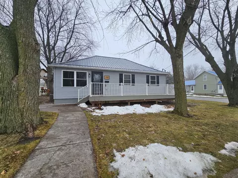 715 Sickle, Platteville, WI 53818