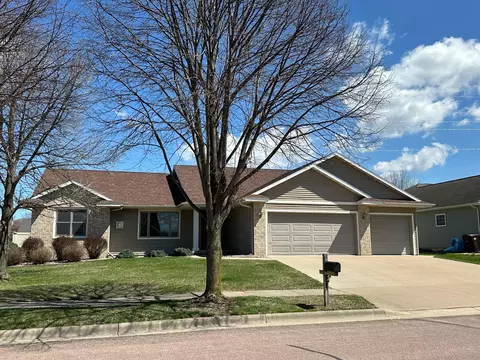1545 Birka, Onalaska, WI 54650
