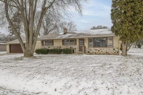 5820 W Donna, Brown Deer, WI 53223
