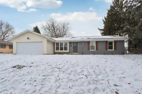 2117 Sunnyside, Waukesha, WI 53186