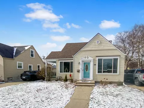 7926 28th, Kenosha, WI 53143