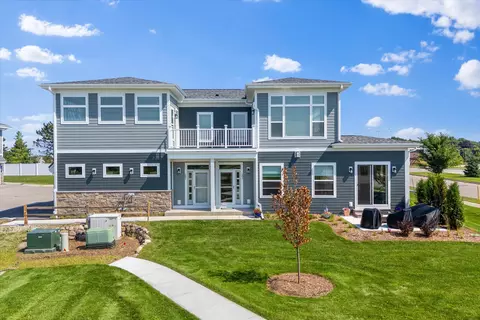 1438 Tenny #201, Waukesha, WI 53189