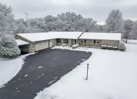 w4978 Valley Creek Road, Fond Du Lac, WI 54937