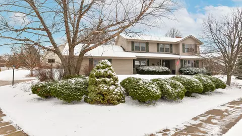 2229 Stony Rdg, Waukesha, WI 53189