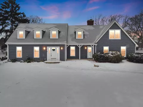 2746 Manor, Mount Pleasant, WI 53406