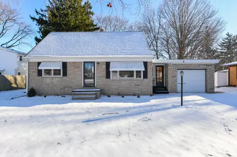 137 S Green Bay, Mount Pleasant, WI 53406