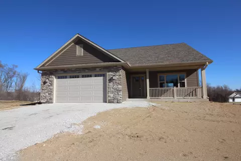 912 Fairway, Twin Lakes, WI 53181