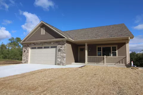 912 Fairway, Twin Lakes, WI 53181