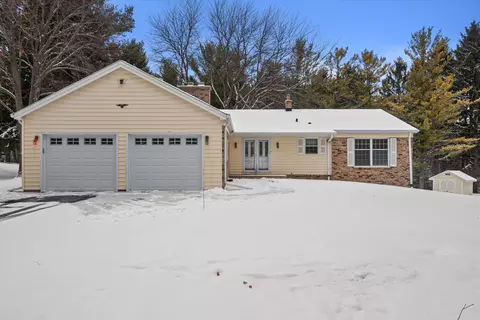 11120 Hidden Vly, Cedarburg, WI 53012