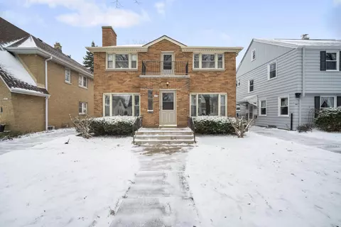 2975 N 69th, Milwaukee, WI 53210