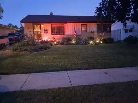 8743 W Arden, Milwaukee, WI 53225