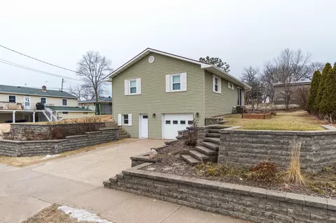 215 Poplar, Onalaska, WI 54650