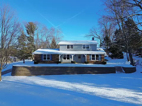 5640 S Aberdeen, New Berlin, WI 53146