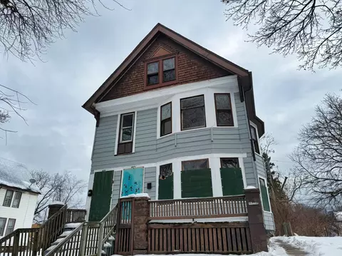 420 N 29th #422, Milwaukee, WI 53208