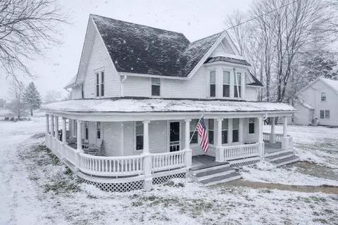 35500 Washington, Rochester, WI 53105