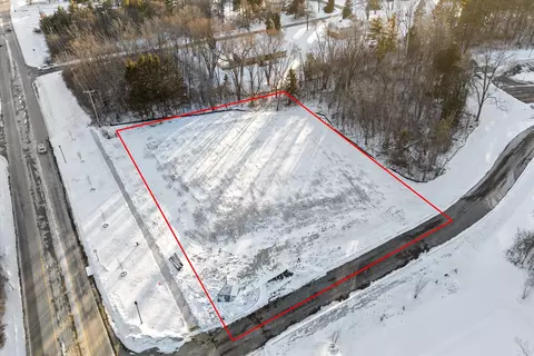 1735 Port Washington, Grafton, WI 53024