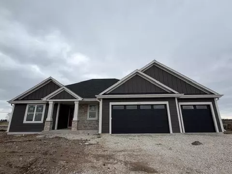 9800 N Migratory, Mequon, WI 53097