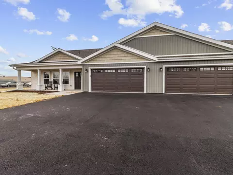 1601 Wildlife #2, Kewaskum, WI 53040