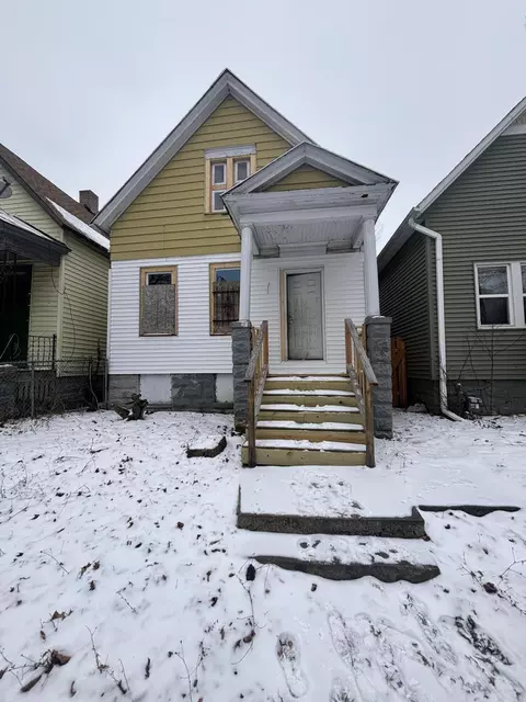 2966 N 23rd, Milwaukee, WI 53206