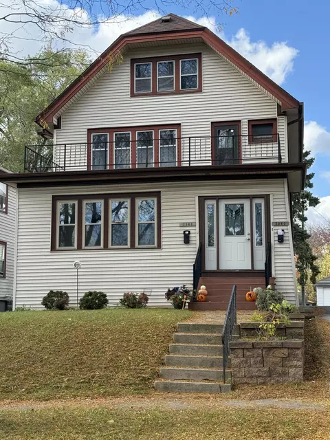 2341 N 65th, Wauwatosa, WI 53213