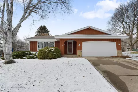 7701 S S Pne, Oak Creek, WI 53154