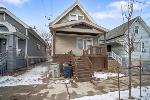 1423 S Comstock, Milwaukee, WI 53204