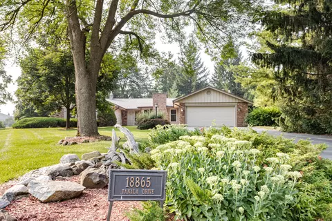 18865 Tanala, Brookfield, WI 53045